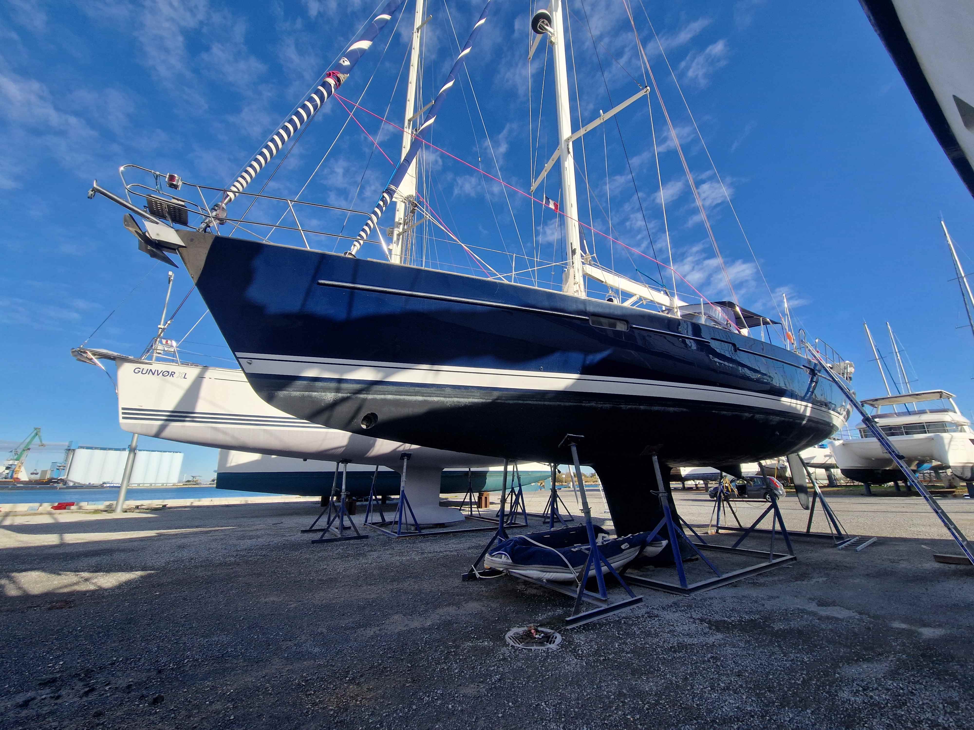 slider 1 Beneteau  57